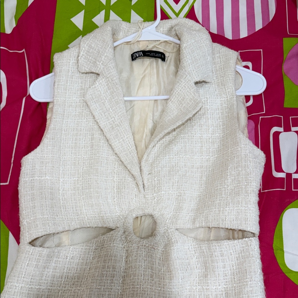 Zara Cream Sleeveless Mini Dress - Picture 2 of 4